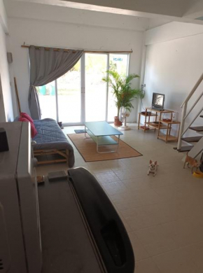 Beachfront duplex home on Ban Tai 1 King size and 4 single beds